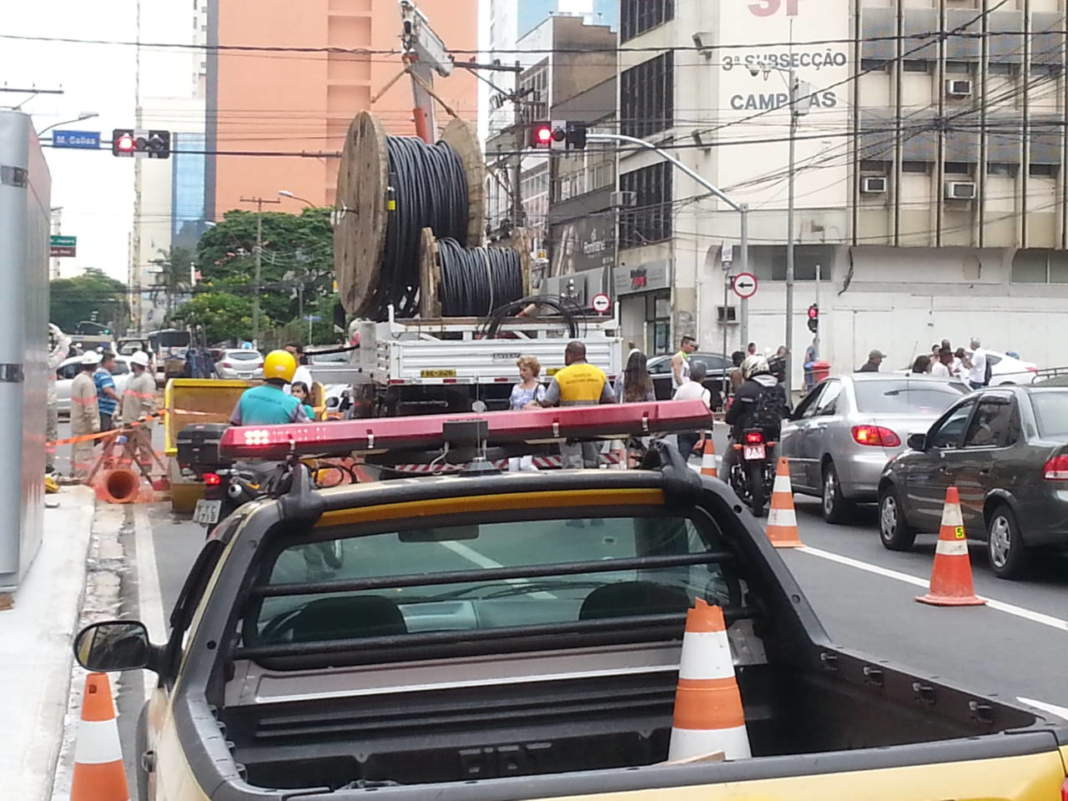 Retomada das obras na Av. Francisco Glicério complica a vida dos motoristas