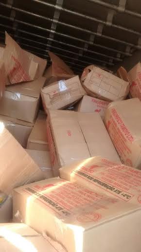 Polícia prende homem que dirigia caminhão com carga de carne roubada