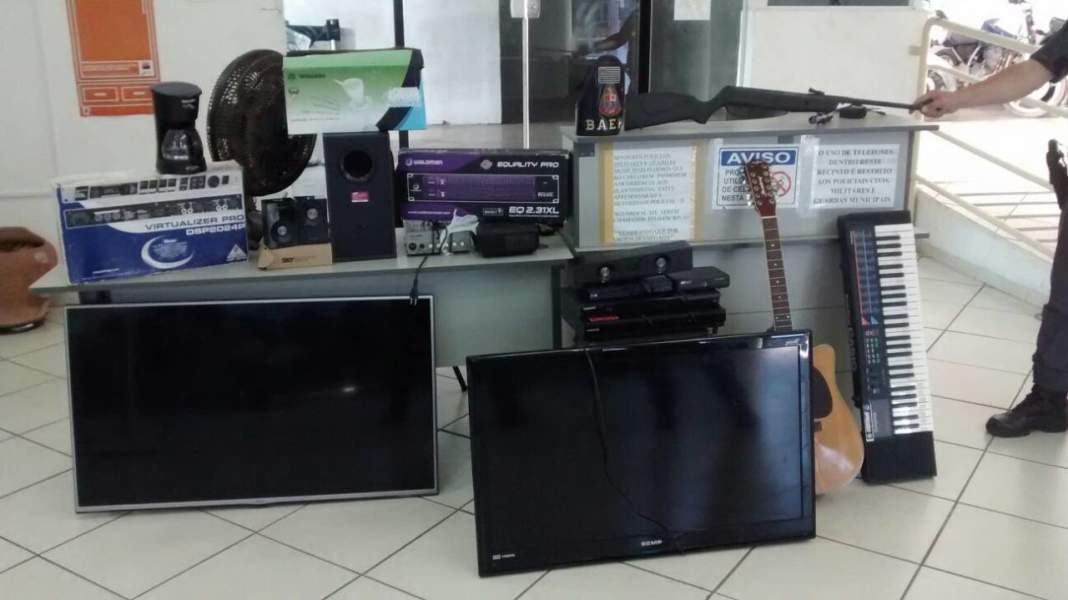 Policiais prendem dupla que tinha roubado residência em Indaiatuba