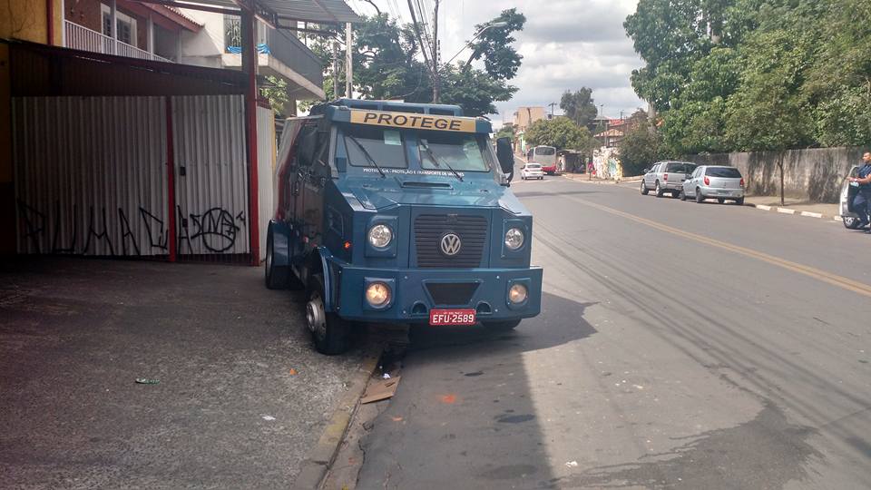 Tentativa de assalto a carro-forte em Sumaré termina em tiroteio