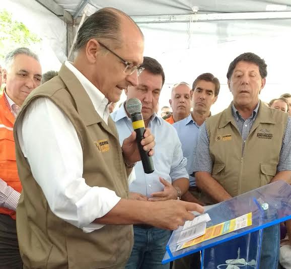 Estado vai pagar extra para os agentes de saúde nos mutirões contra o Aedes aegypti