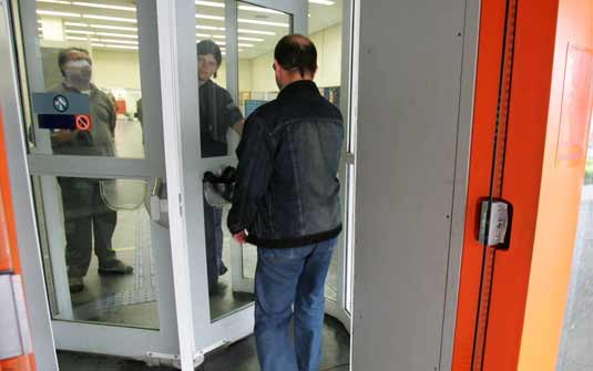 Vereador quer a troca das portas  giratórias das agências bancária