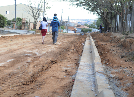 Bairro da região do Campo Grande começa a ser asfaltado