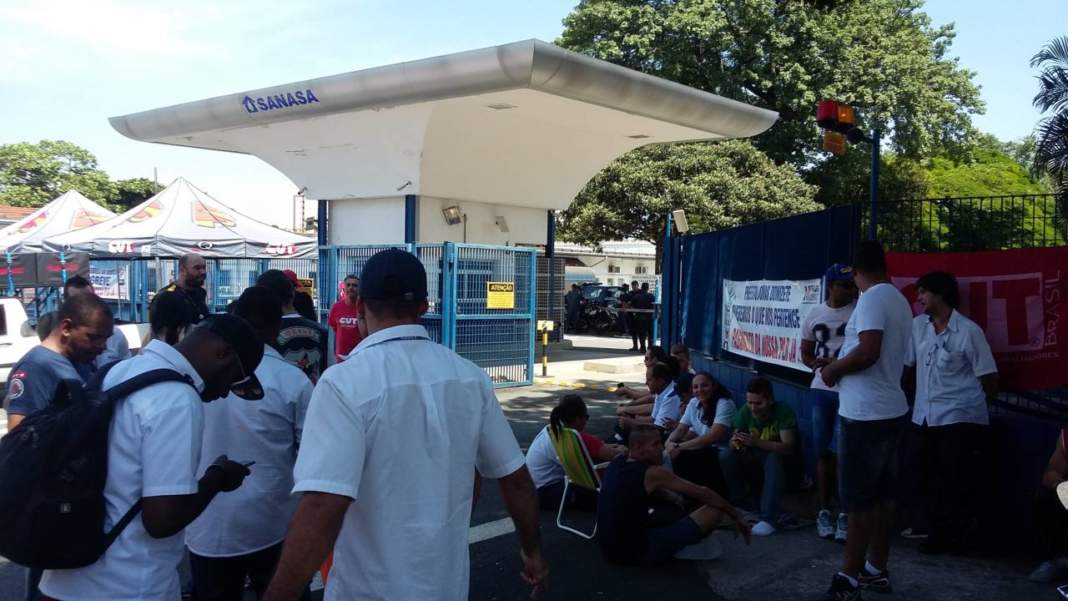 Sanasa quita primeira parcela da PLR, mas trabalhadores mantém greve