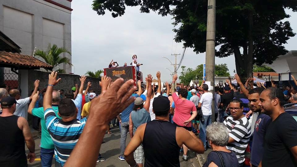Trabalhadores da Sanasa mantém greve nesta quinta-feira