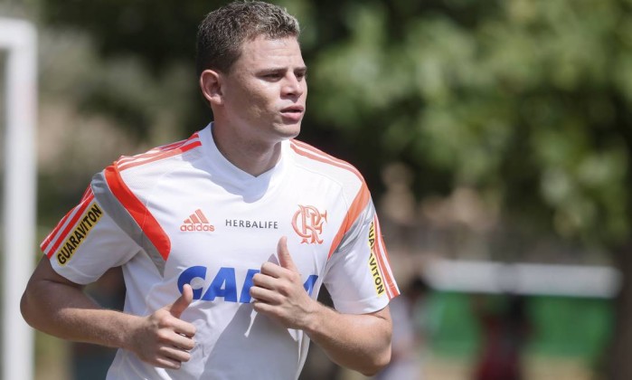 Ponte contrata volante Jonas por empréstimo