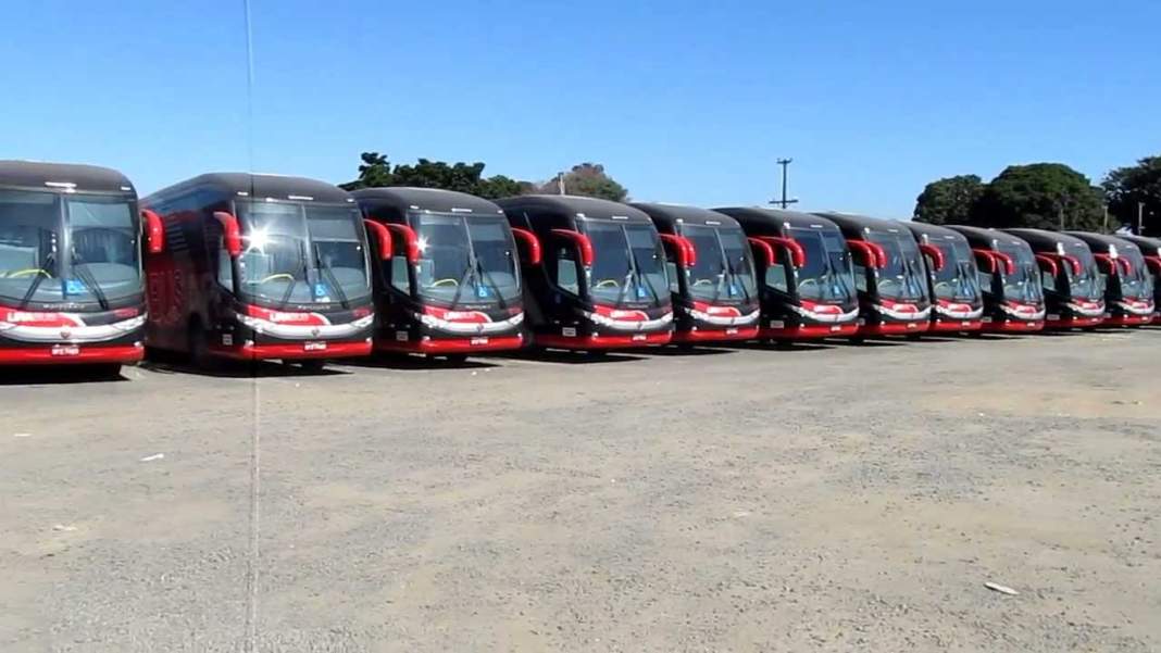 Ônibus furtado de garagem em Campinas é localizado na Bahia