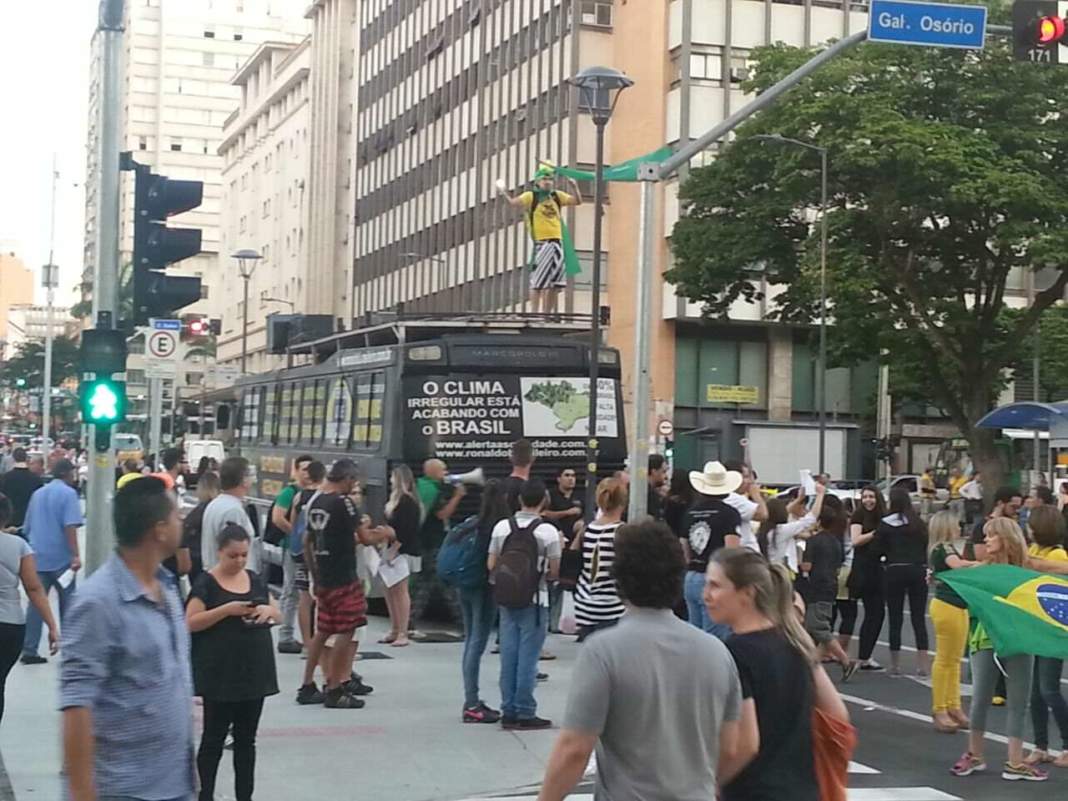Campinas tem mais um dia de protestos contra o Governo Federal