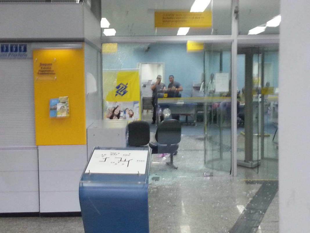 Agência do Banco do Brasil do Unimart Shopping é alvo de bandidos