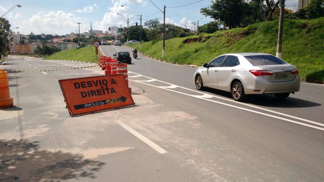 Interdição de trecho da nova Marginal do Piçarrão incomoda motoristas