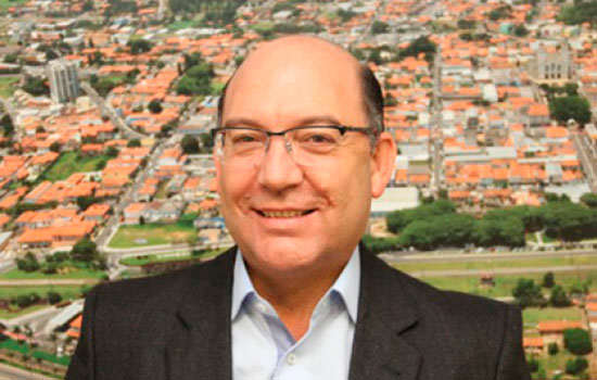 Prefeito de Vinhedo comenta pacote de incentivos fiscais