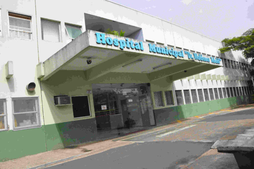 Bactéria KPC é risco para pacientes que fazem uso contínuo de antibióticos