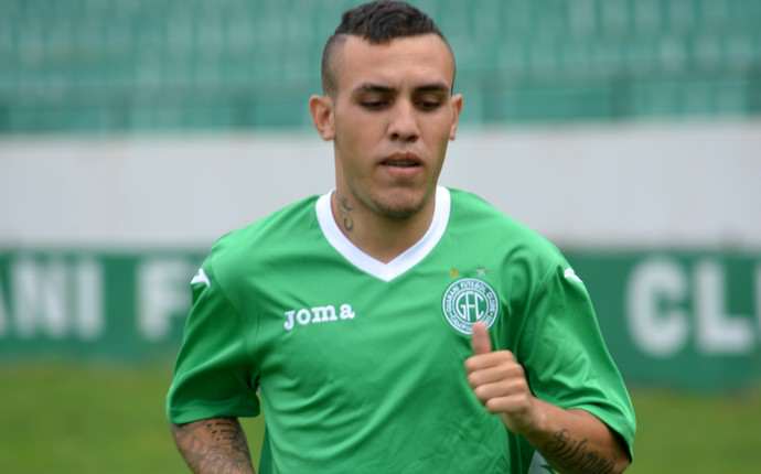 Watson pega três jogos de suspensão por expulsão contra o Rio Branco