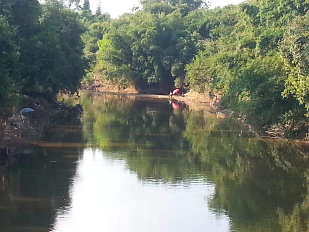 Um mês após enchente, volume do Rio Atibaia baixa para um metro em Sousas