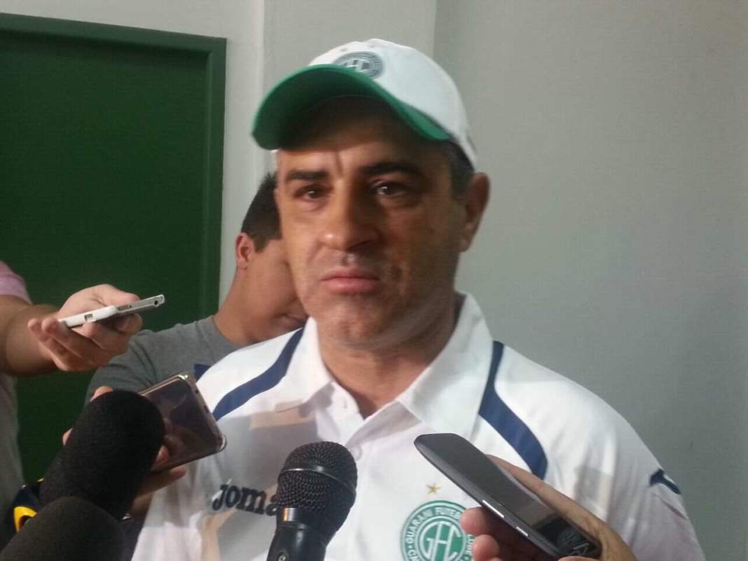 Marcelo Chamusca é apresentado pelo Guarani