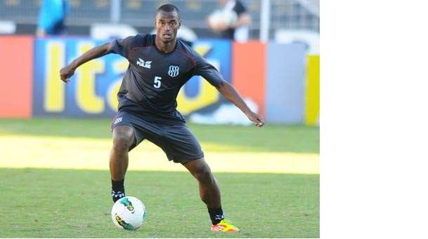 Ponte Preta acerta o retorno do volante Renê Júnior