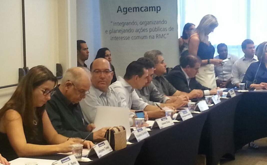 Prefeitos da RMC pedem agilidade no impeachment