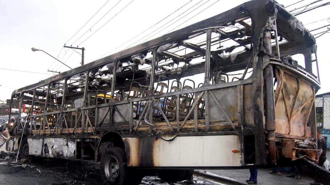 Pane elétrica pode ser a causa de incêndio em ônibus do sistema de transporte publico de Campinas