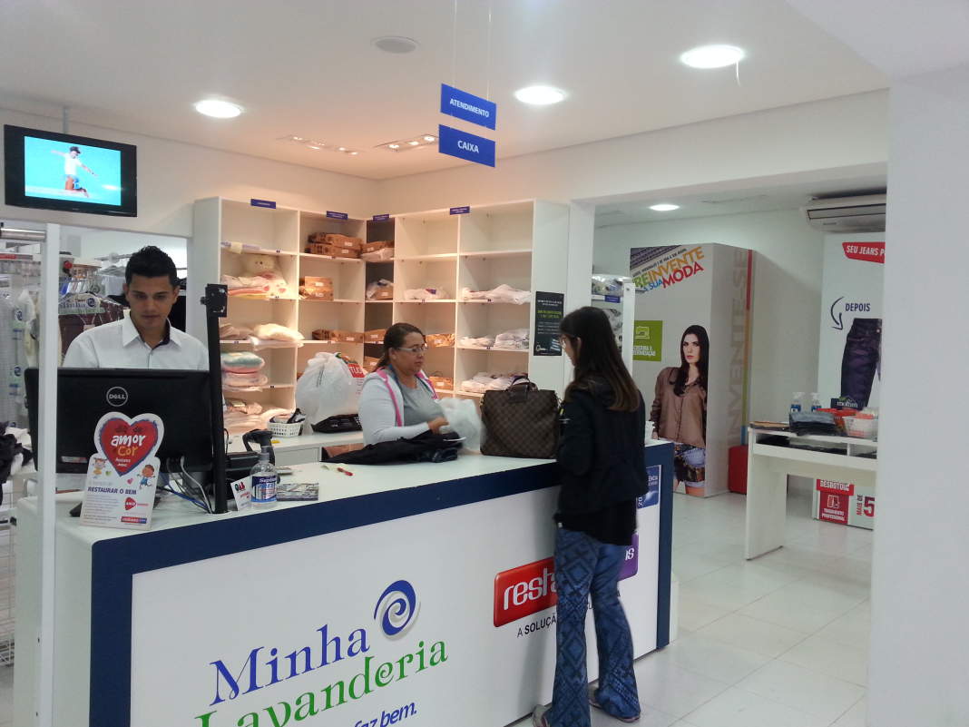 Crise econômica alavanca venda de produtos usados em Campinas