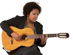 Cantora campineira se apresenta neste sábado no centro da cidade