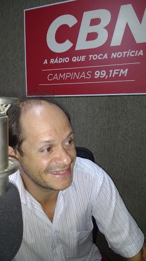 O ator, pesquisador e palhaço, Ésio Magalhães, o palhaço Zabobrim fala sobre seu projeto e suas apresentações