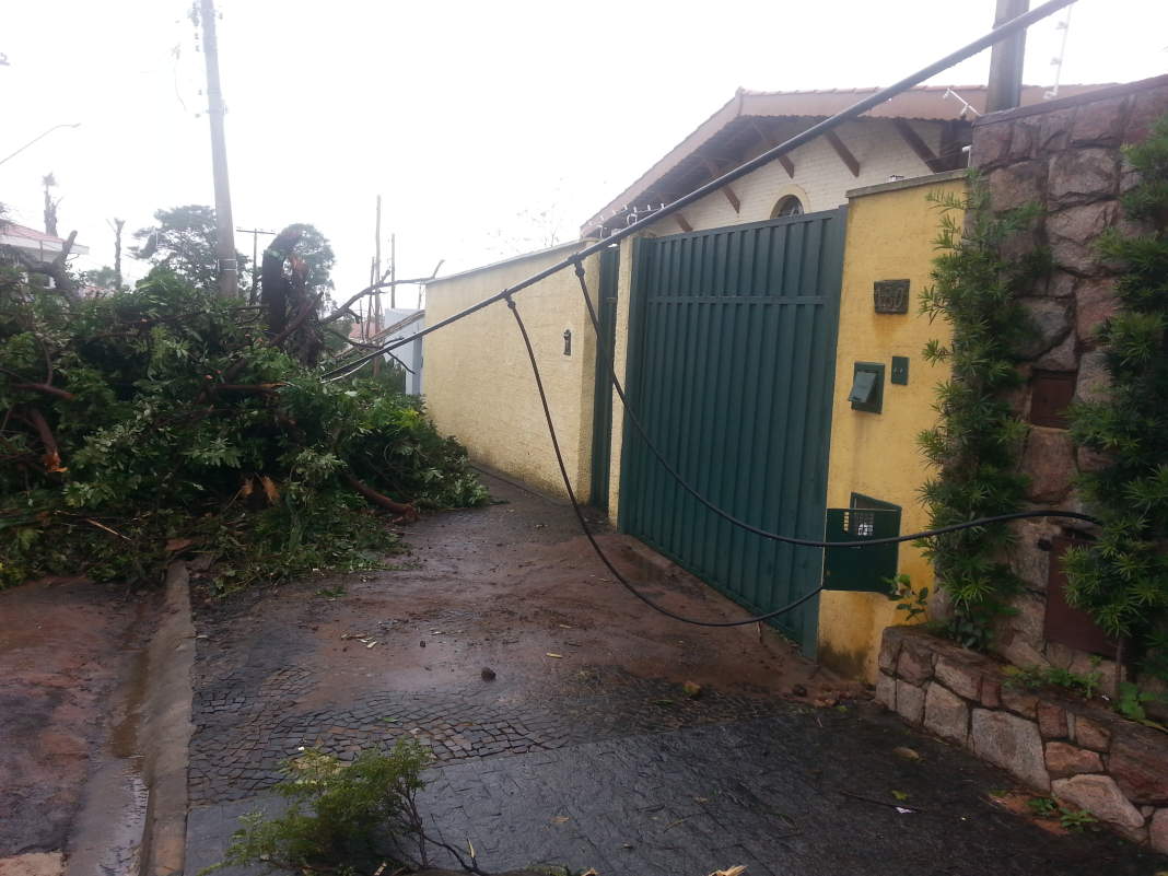 Moradores do São Quirino reclamam que estão sem fornecimento de água desde domingo