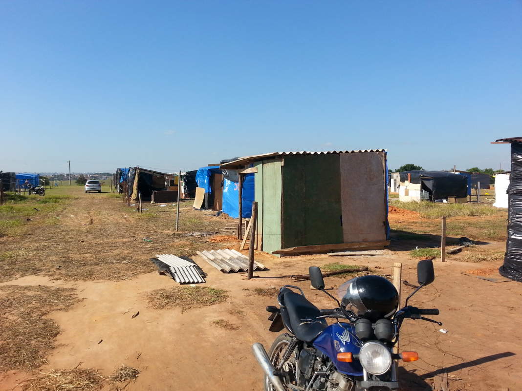 Sindicato da construção civil tem interesse em negociar área ocupada no bairro Vila Vitória