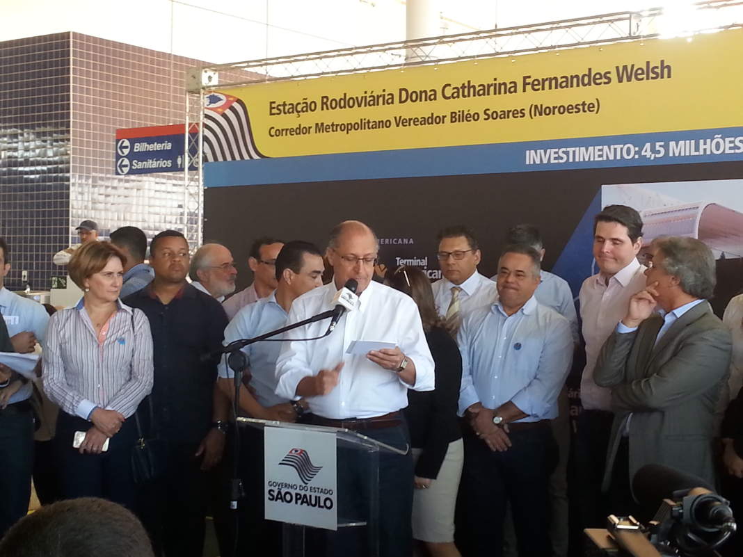 Alckmin: Crise econômica impede reajuste maior aos funcionários do Detran