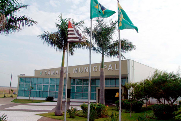 MP solicita redução de assessores da Câmara de Santa Bárbara D’Oeste