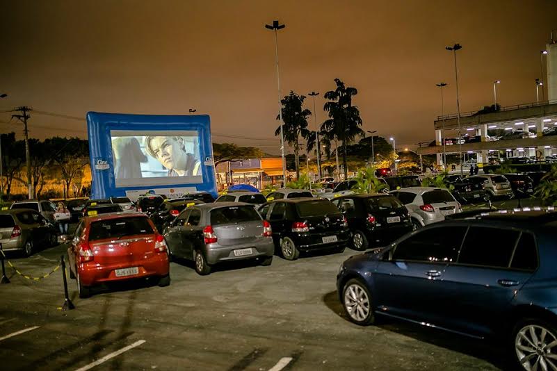 Projeto resgata o charme do cinema Drive-In