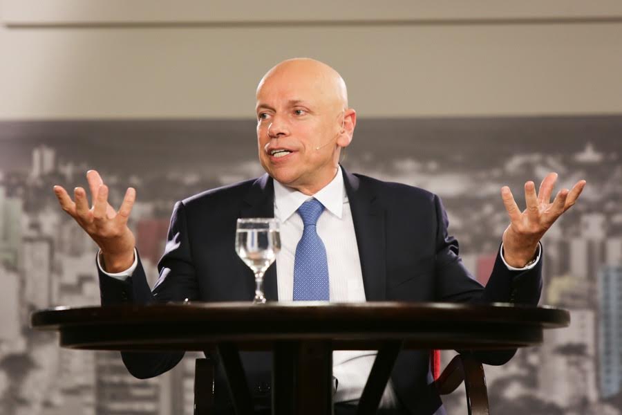 Castro Mendes recebe edição especial do projeto Café Filosófico da CPFL