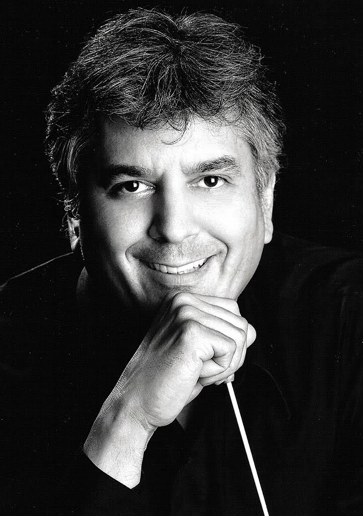 Maestro venezuelano rege a Sinfônica da Unicamp, nesta quarta-feira, no Castro Mendes