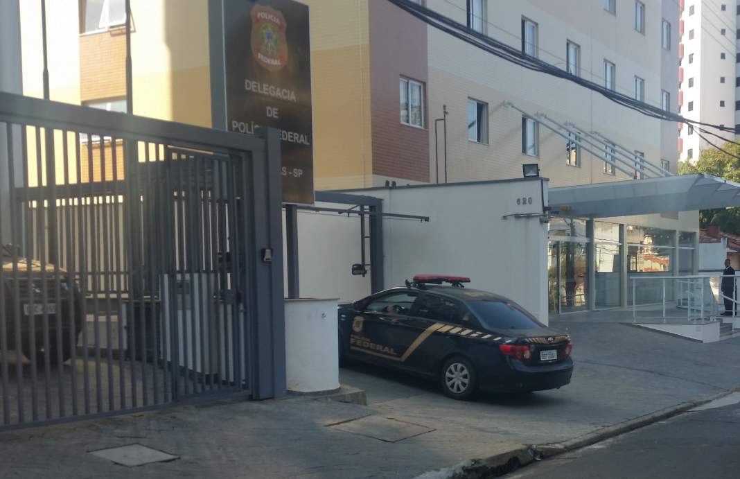 PF prende homem suspeito de armazenar e compartilhar conteúdo pornográfico na “Deep Web”