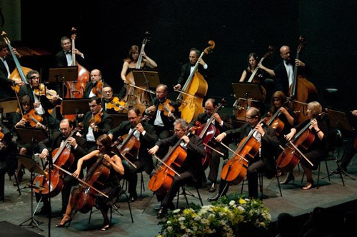 Sinfônica recebe solistas para concerto com violino e violoncelo