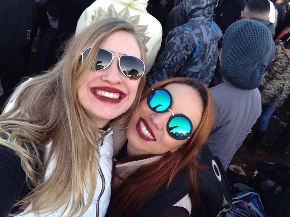 Corpos de amigas, vítimas de acidente,  são sepultados em Sumaré