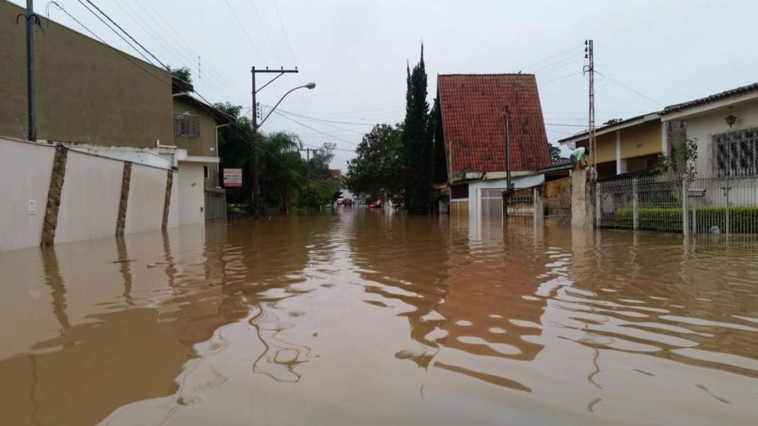 Chuva em Capivari atinge 200 pessoas e prefeitura decreta alerta máximo