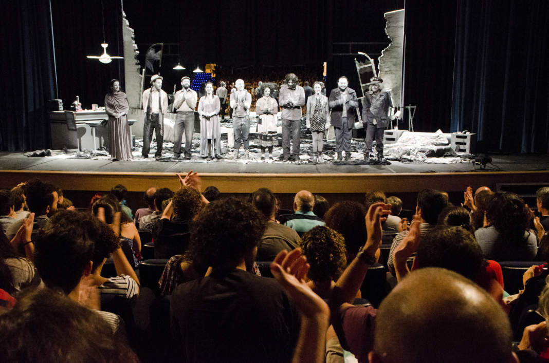 Prefeitura atrasa em quatro meses pagamento de artistas que participaram de festival Campinas