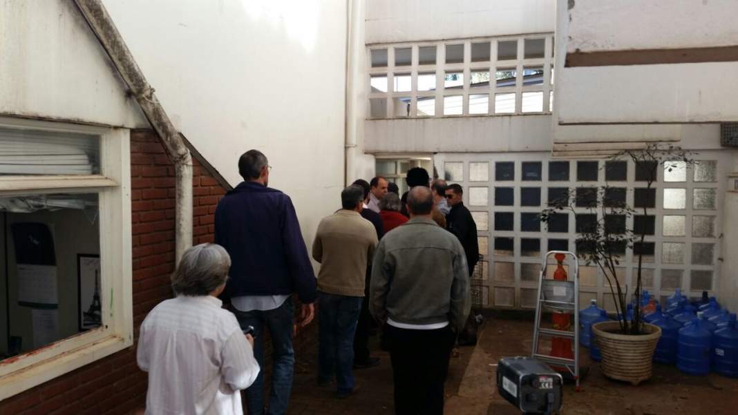 Após desocupação, alunos entregam reitoria à Unicamp