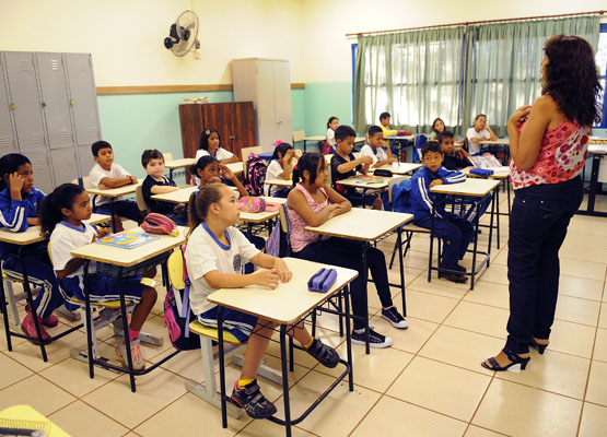 Pais desconhecem portal com dados de alunos em Campinas