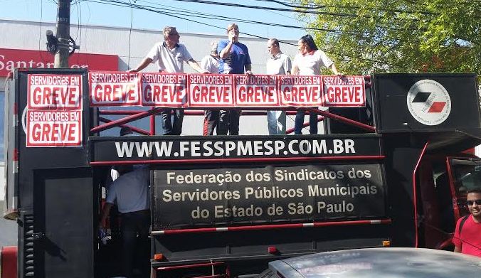 Servidores de Americana decidem continuar greve diante do parcelamento dos salários