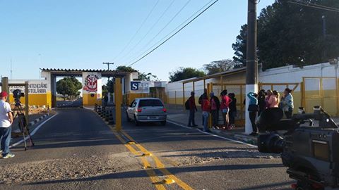 Rebelião de detentos continua na Penitenciária 2, em Hortolândia