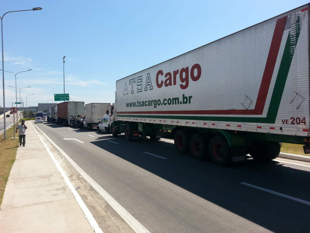 Operação Padrão complica a vida de motoristas no Aeroporto de Viracopos