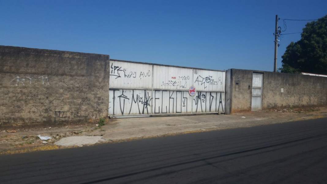 Grupo é detido com caminhões e cargas roubadas