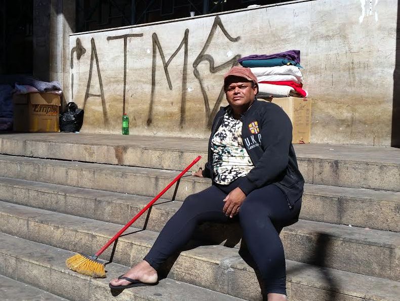 Situação de moradores de rua incomoda quem passa pelo centro de Campinas