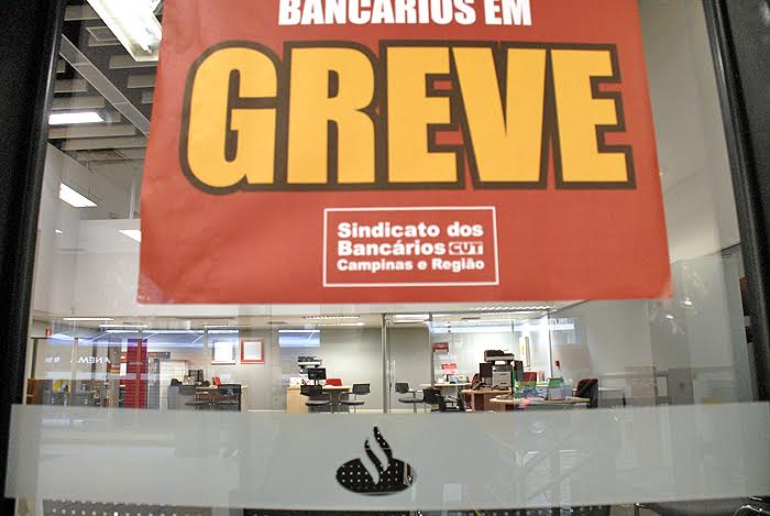 Greve dos bancos dificulta troco no comércio de Campinas