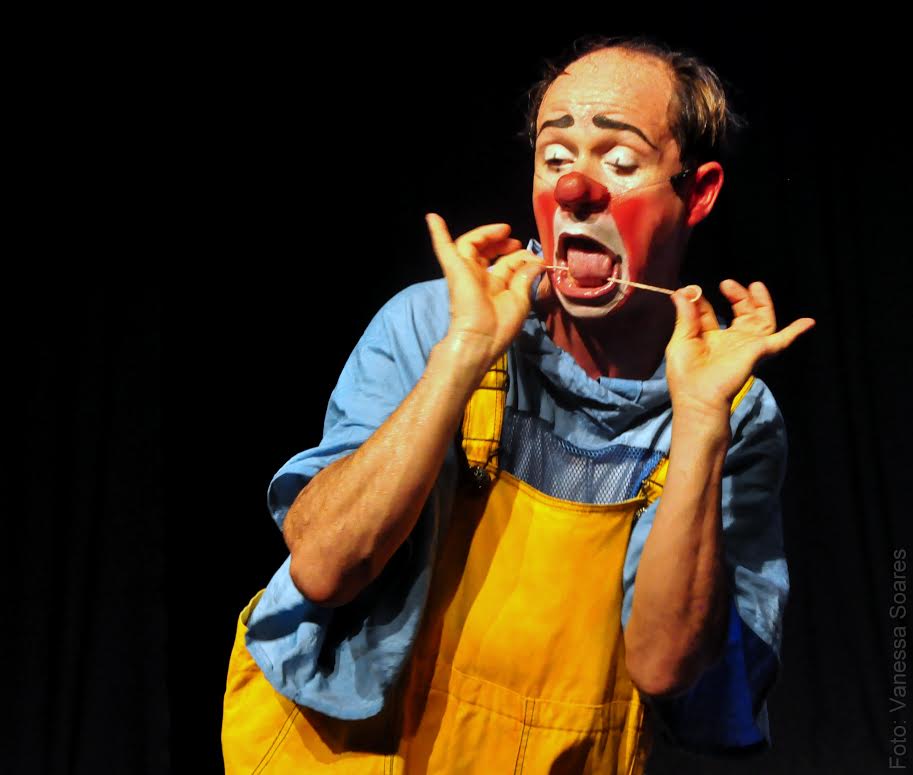Barracão Teatro apresenta WWW Para Freedom no SESC Campinas