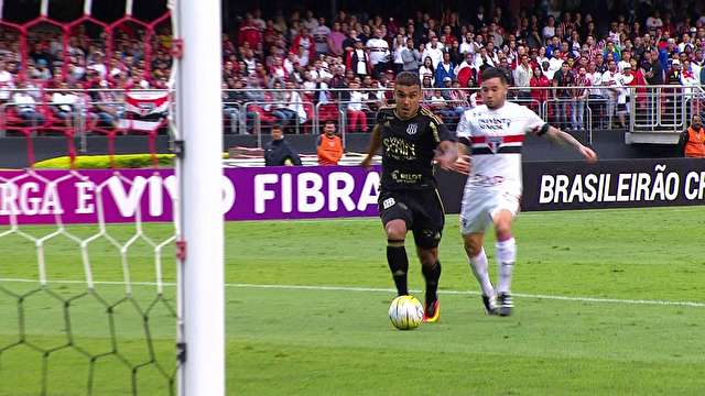 Ponte Preta joga bem, mas perde para o São Paulo