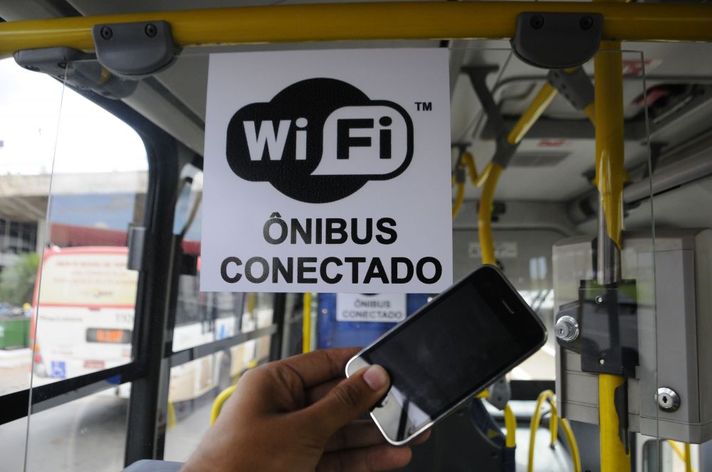 Prefeitura testa a implantação de Wi-Fi no sistema de transporte público