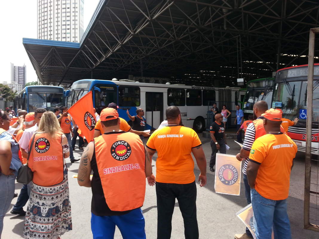 Em protesto, sindicato dos Rodoviários fecha Terminal Central de Campinas por 1h30