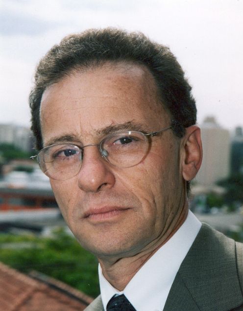 Representante do Secovi-SP, Jaques Bushatsky, comenta mudanças nos condomínios por causa do Novo Código Civil